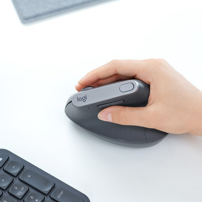 Logitech MX Vertical, USB Bluetooth